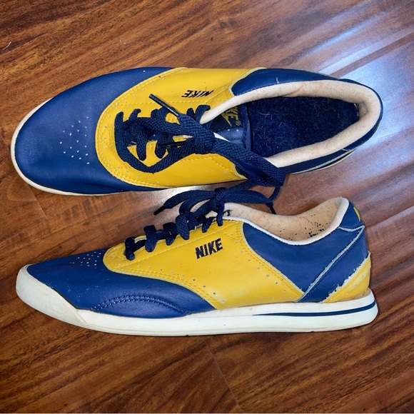 Nike Shoes - Vintage Nike Cheerleading Saddle Shoes Navy Blue Gold Size 9